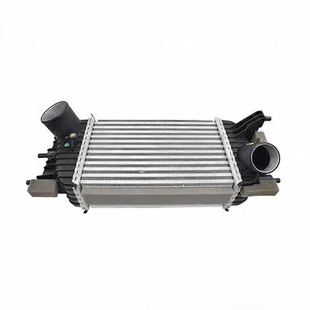 радіатор інтеркулера nissan juke (f15) 14461-1kc0a Q172-0014 Q172-0014 фото