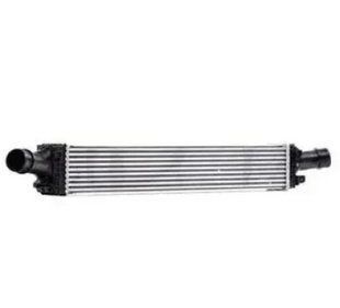 Радіатор інтеркулера Audi A4, A5, A6 2.0TFSI/2.7-3.0TDI (07-18) (HART) 374450 612518 фото